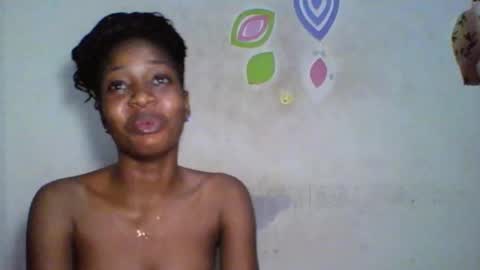 Snapshot of sugarmeltsxx chatting on October 21, 5:02 pm Bella online show from October 21, 5:02 pm