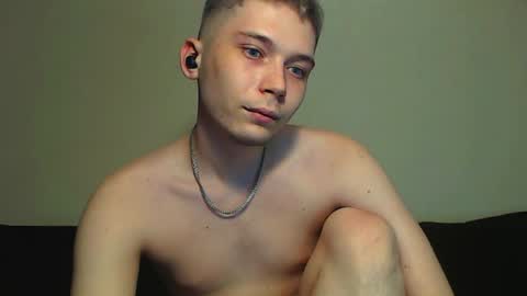 Snapshot of sugarrebit chatting on February 3, 3:42 am Sugarbutter  online show from February 3, 3:42 am