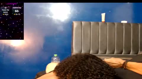 suggabrown_ online show from June 23, 9:51 am
