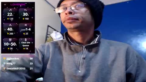 suggabrown_ online show from June 27, 12:22 pm