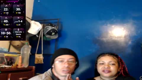 suggabrown_ online show from July 18, 8:18 am