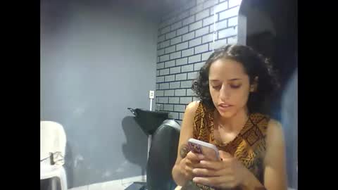 Snapshot of suhdeoz chatting on November 24, 12:10 am suhdeoz online show from November 24, 12:10 am