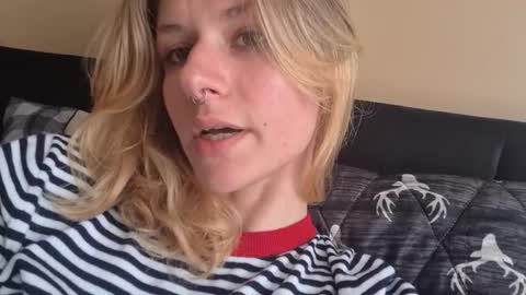 Ophelia online show from October 29, 8:43 pm