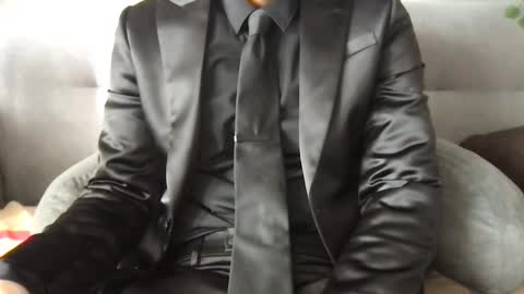 suitfetishez online show from February 23, 6:27 pm