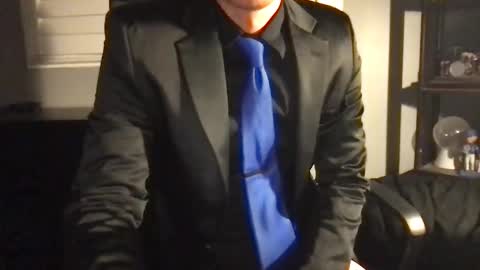 suitfetishez online show from April 3, 5:38 am