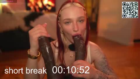 Snapshot of suk_ki chatting on June 21, 7:11 am Lika ginger Jessy blond online show from June 21, 7:11 am