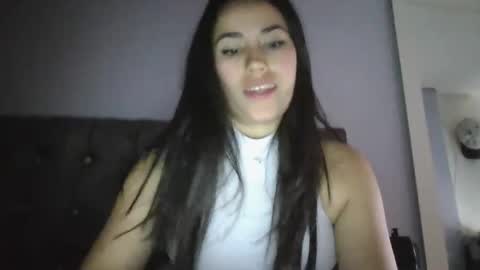 Snapshot of sulmatevans_ chatting on February 17, 9:41 pm Diana online show from February 17, 9:41 pm