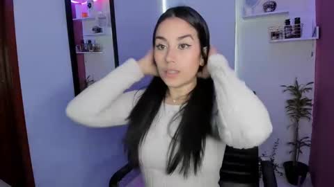 Snapshot of sulmatevans_ chatting on February 23, 4:35 pm Diana online show from February 23, 4:35 pm