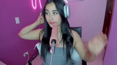 Snapshot of sulmatevans_ chatting on October 2, 1:07 pm Diana online show from October 2, 1:07 pm