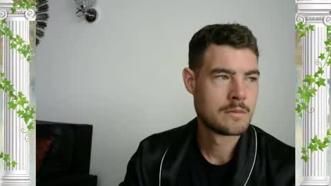 The Sultan online show from December 1, 6:24 pm