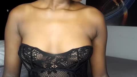 Snapshot of sultryaura chatting on November 2, 4:31 pm maskedtemptress online show from November 2, 4:31 pm