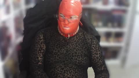 Snapshot of sumisolatex chatting on January 27, 12:05 pm Sumisolatex online show from January 27, 12:05 pm