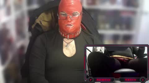 Snapshot of sumisolatex chatting on February 6, 12:16 pm Sumisolatex online show from February 6, 12:16 pm