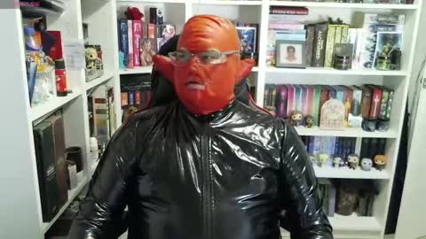 Snapshot of sumisolatex chatting on May 15, 11:17 am Sumisolatex online show from May 15, 11:17 am