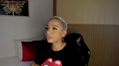 Summer online show from April 17, 11:46 am