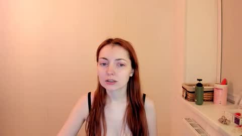 Snapshot of summer_preston chatting on February 9, 2:54 pm Summer Preston online show from February 9, 2:54 pm