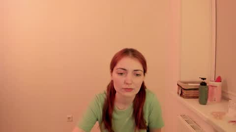 Snapshot of summer_preston chatting on February 19, 2:07 am Summer Preston online show from February 19, 2:07 am