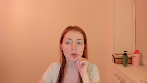 Summer Preston online show from April 6, 7:04 pm