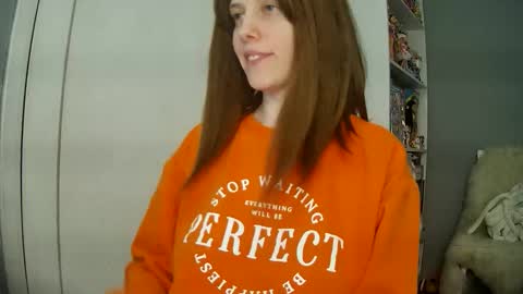 summerbluesky online show from April 10, 2:33 pm