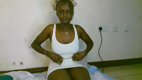 summerdew online show from April 12, 9:20 pm