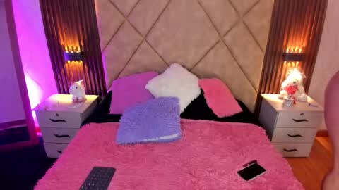 Snapshot of summerssangel chatting on December 1, 1:38 pm - - online show from December 1, 1:38 pm