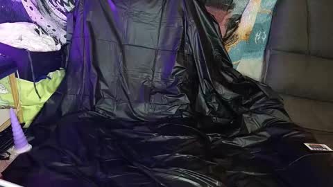 Snapshot of summerwing chatting on November 18, 12:09 pm Ryder K online show from November 18, 12:09 pm