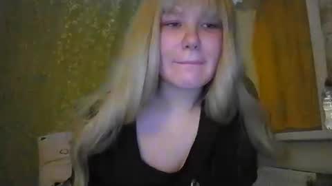 Snapshot of sun_seymour chatting on January 11, 7:05 pm sun_seymour online show from January 11, 7:05 pm