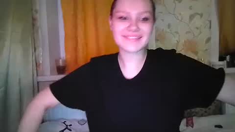 Snapshot of sun_seymour chatting on January 17, 10:56 pm sun_seymour online show from January 17, 10:56 pm