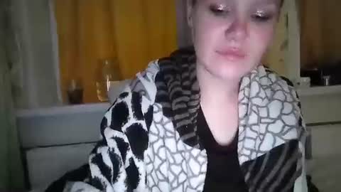 Snapshot of sun_seymour chatting on January 18, 2:03 am sun_seymour online show from January 18, 2:03 am