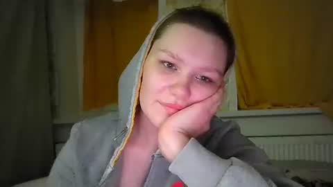 Snapshot of sun_seymour chatting on February 17, 11:53 pm sun_seymour online show from February 17, 11:53 pm