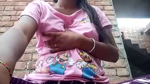 sunali_jain03 online show from April 2, 2:09 am