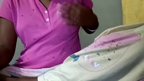 sunali_jain03 online show from July 2, 3:23 am