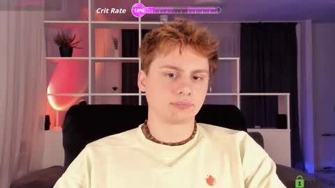 Snapshot of sunburn_boy chatting on May 31, 6:04 pm Emilio online show from May 31, 6:04 pm
