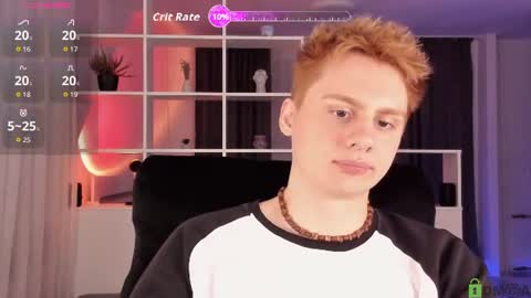Snapshot of sunburn_boy chatting on June 11, 6:28 pm Emilio online show from June 11, 6:28 pm