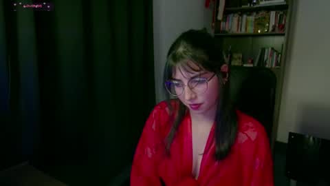 Snapshot of sunflower_uwu chatting on July 14, 2:16 am violetta online show from July 14, 2:16 am