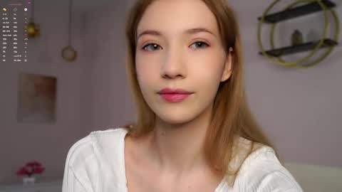 Snapshot of sunnmoonn chatting on September 19, 2:40 pm Lily online show from September 19, 2:40 pm