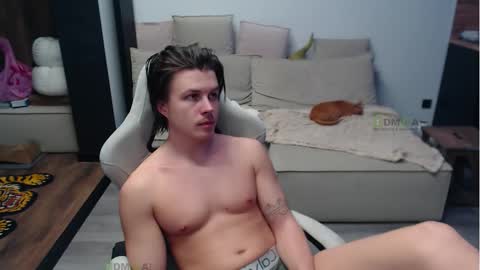 Alice and Sergey online show from February 2, 4:06 pm