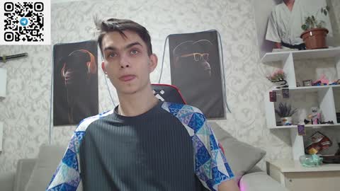 Snapshot of sunny_dan chatting on February 5, 3:55 am Dan online show from February 5, 3:55 am