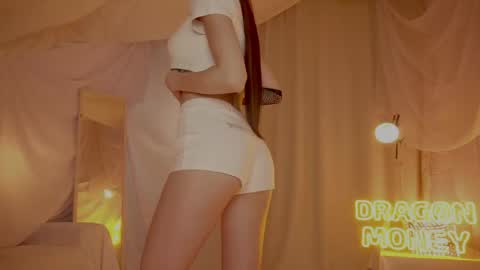 Snapshot of sunny_maria chatting on May 21, 9:22 pm Maria online show from May 21, 9:22 pm