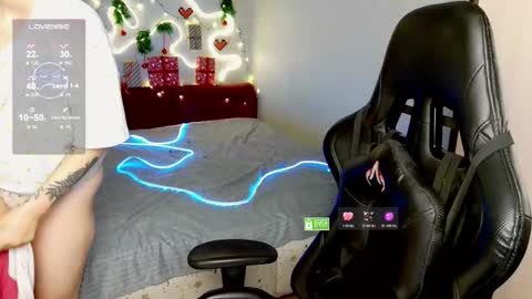 sunny mood online show from December 15, 9:46 am