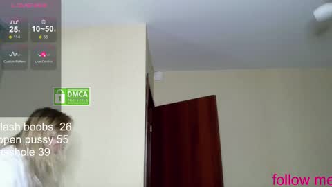 Snapshot of sunny_mood chatting on July 25, 6:49 pm sunny mood online show from July 25, 6:49 pm