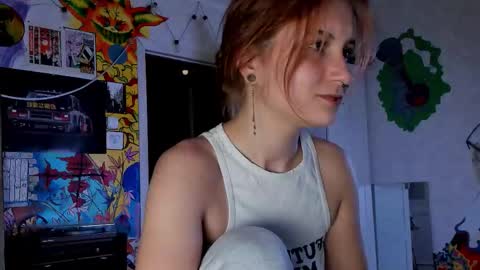 Snapshot of sunny_mouse chatting on September 15, 6:19 pm Sunny online show from September 15, 6:19 pm