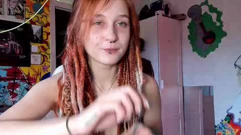 Snapshot of sunny_mouse chatting on October 3, 1:19 pm Sunny online show from October 3, 1:19 pm