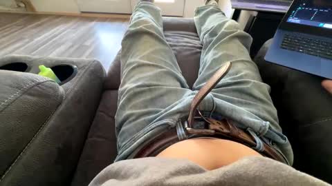 sunny valentine online show from January 29, 4:41 pm