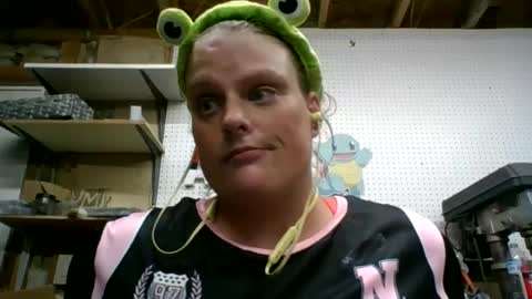 Sunnie online show from September 17, 9:38 pm