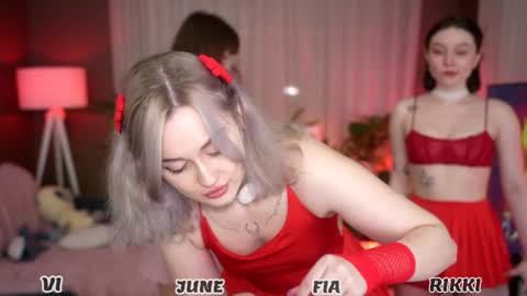 Fia  -  TG -  Mia -  Alice -  online show from October 6, 2:31 am