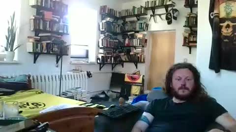 sunr1sa online show from April 9, 1:16 pm