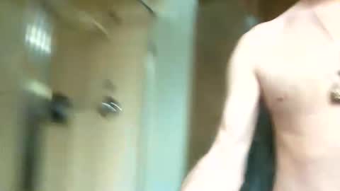 suns0ut_buns0ut online show from April 16, 4:35 am