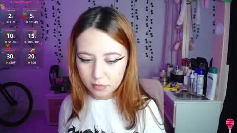 Snapshot of sunset_pienk chatting on November 11, 4:12 am Sunset online show from November 11, 4:12 am