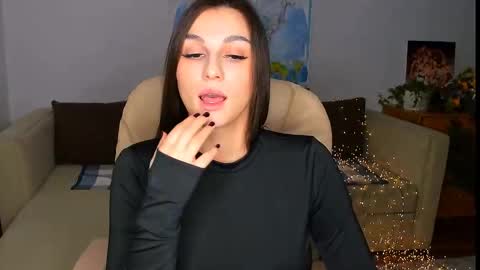 Snapshot of sunsetwithava chatting on December 16, 10:08 am sunsetwithava online show from December 16, 10:08 am